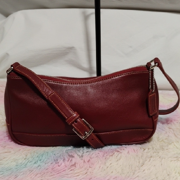 SALE! Authentic Coach Vintage Red Leather Demi Shoulder Bag - Picture 15 of 16